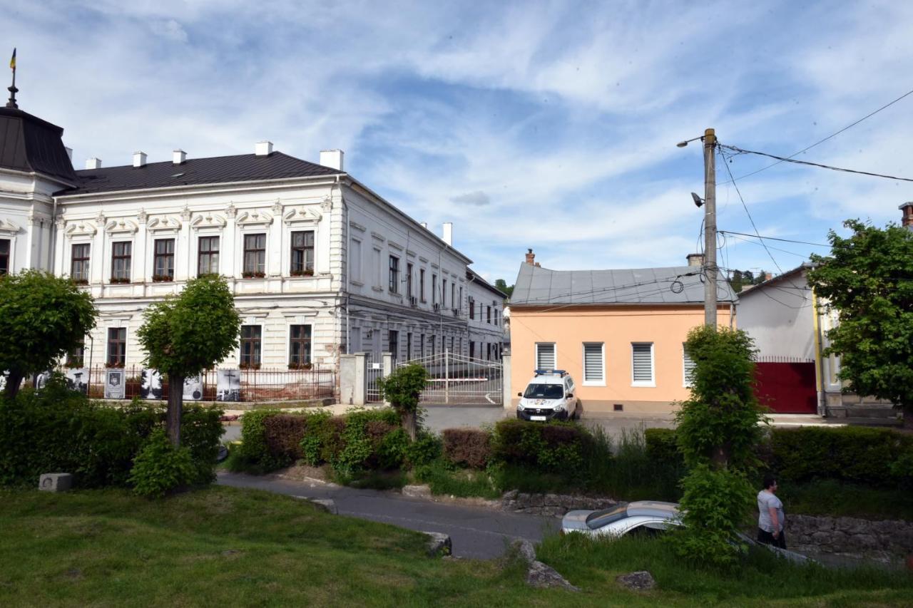 Violet House Apartment Turda Exterior photo